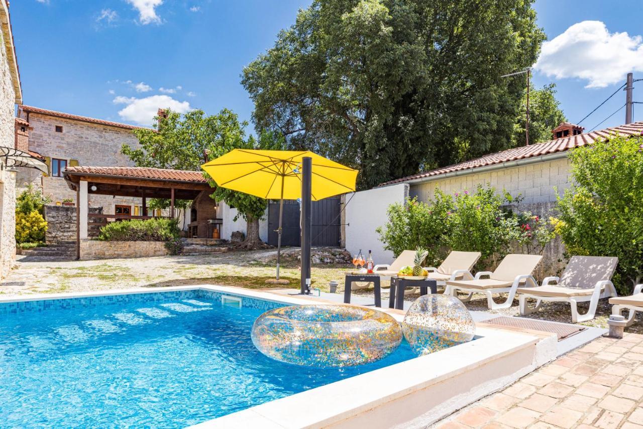 Villa Laura - Orihi Barban Extérieur photo