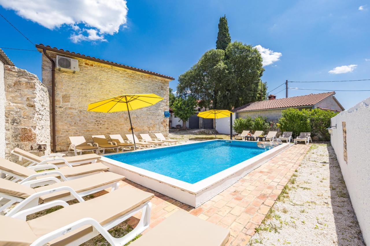 Villa Laura - Orihi Barban Extérieur photo
