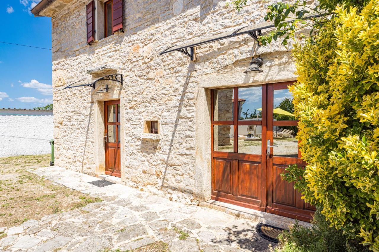 Villa Laura - Orihi Barban Extérieur photo