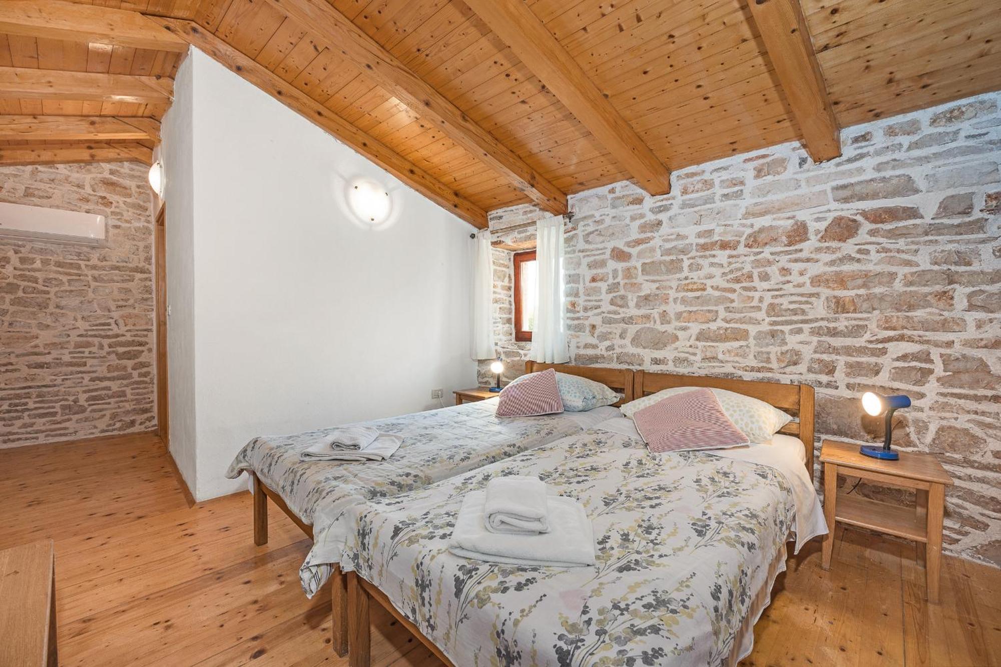 Villa Laura - Orihi Barban Extérieur photo